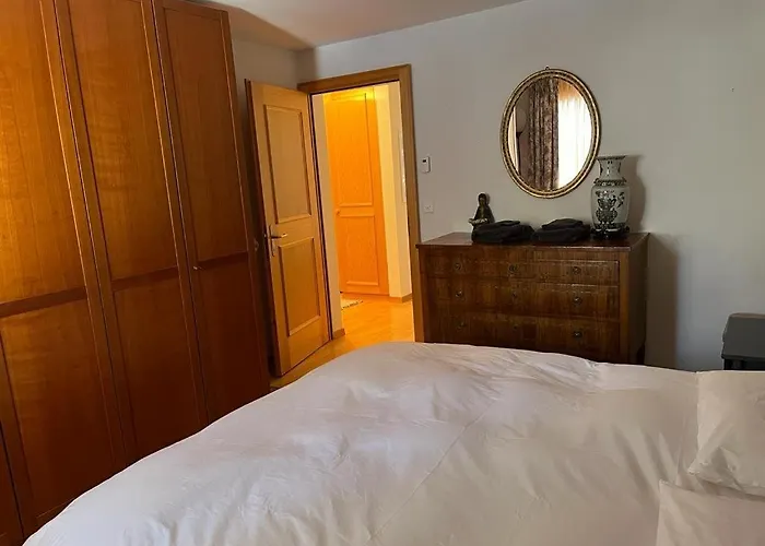 Renovated-spacious Up To 6 People In * Flims