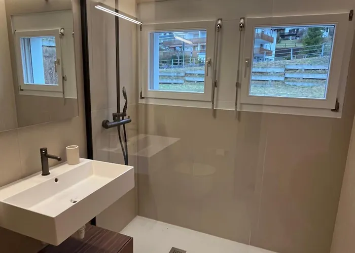 Renovated-spacious Up To 6 People In * Flims