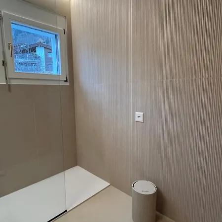 Renovated-spacious Up To 6 People In Appartement *