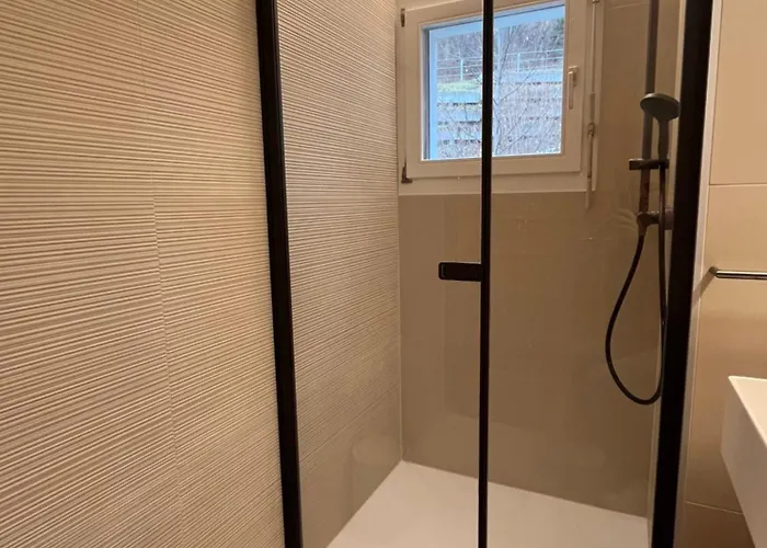 Renovated-spacious Up To 6 People In *